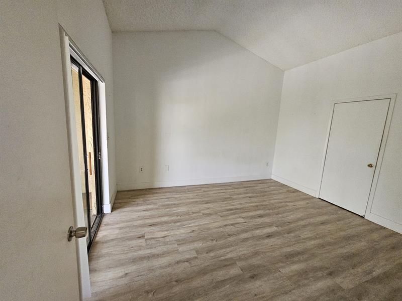 Image 17 of 21 For 2445 18th Ter  210