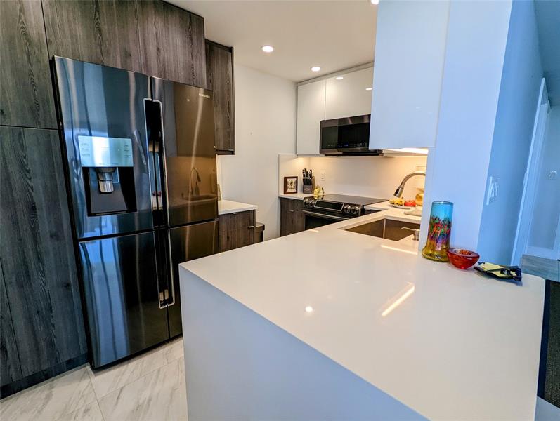 Image 12 of 24 For 888 Intracoastal Dr  10a