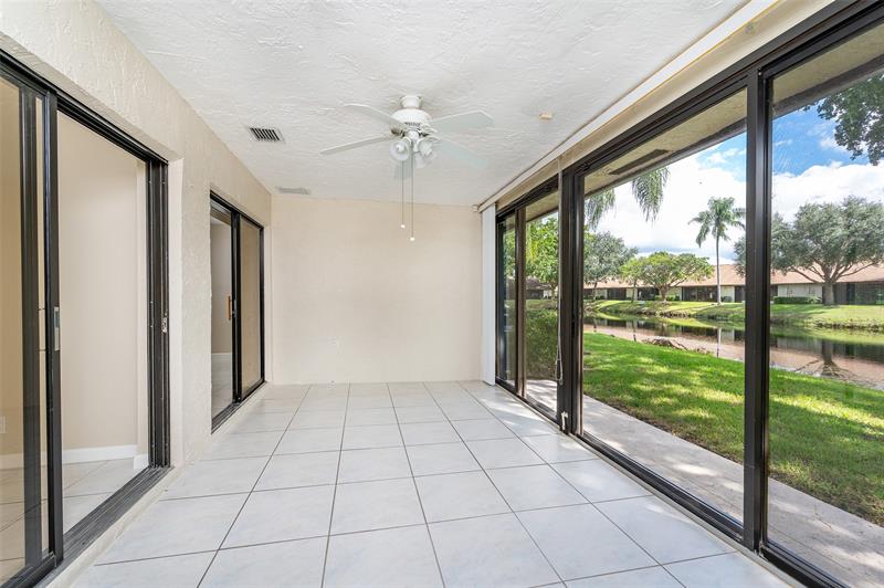 Image 14 of 37 For 3272 Carambola Cir  3272