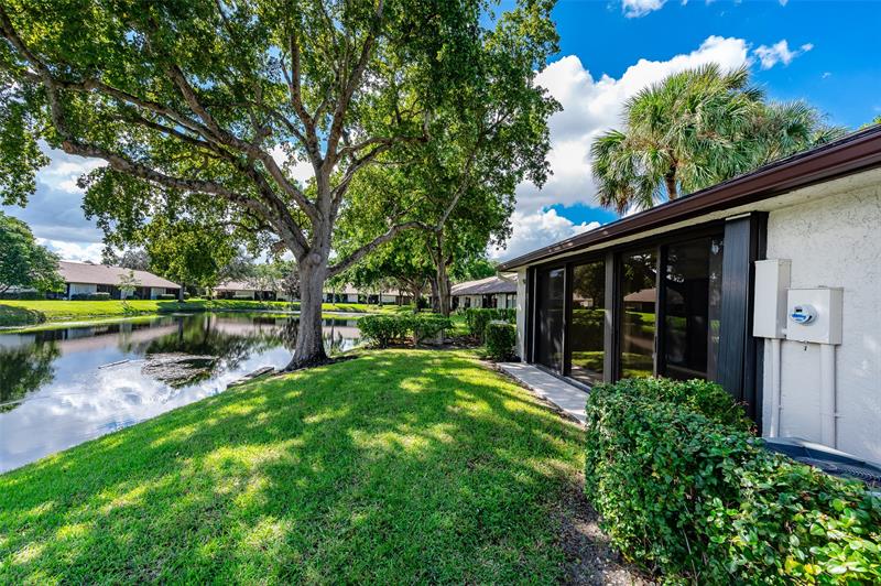 Image 8 of 37 For 3272 Carambola Cir  3272