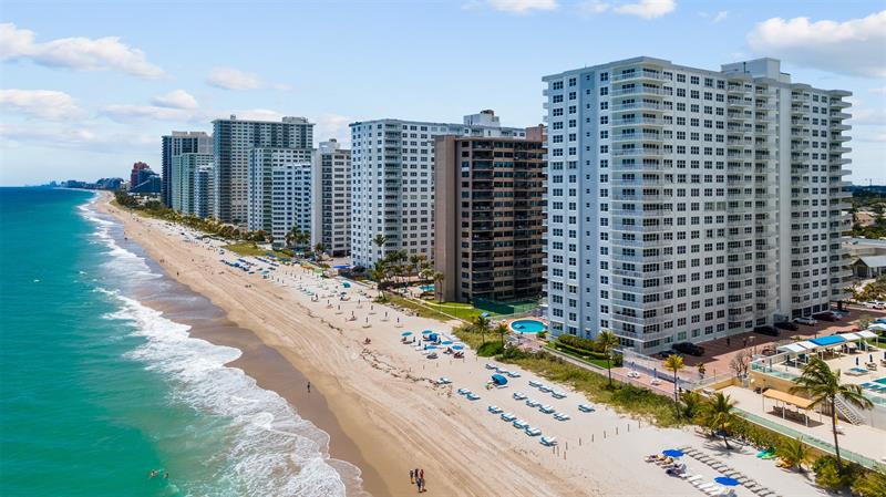 Image 15 of 18 For 3850 Galt Ocean Dr  1804
