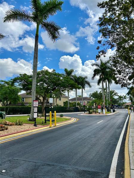 Image 26 of 34 For 711 122nd Ave