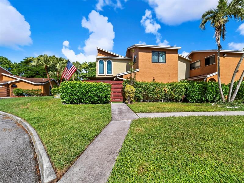 Details for 8009 71st Ct, Tamarac, FL 33321