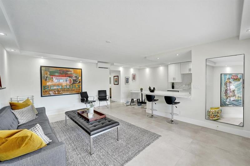 Image 15 of 54 For 2866 30th St  9