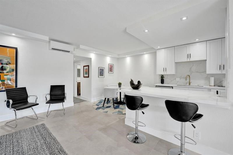 Image 16 of 54 For 2866 30th St  9