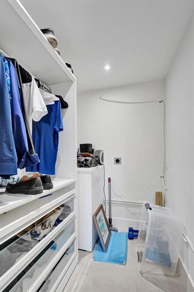 Image 29 of 54 For 2866 30th St  9