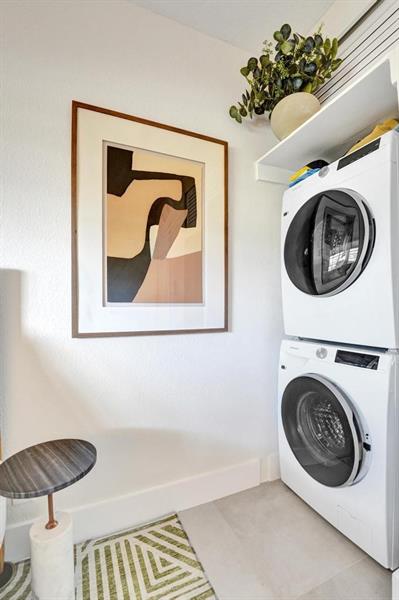 Image 33 of 54 For 2866 30th St  9