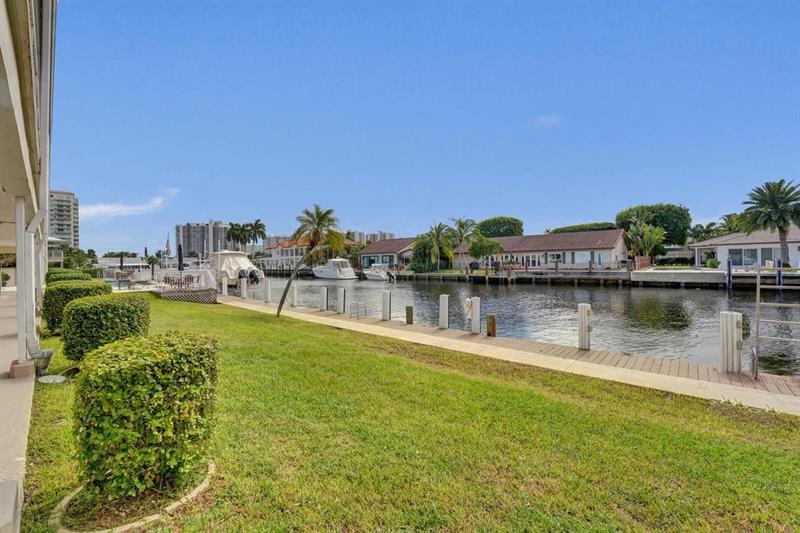 Image 39 of 54 For 2866 30th St  9