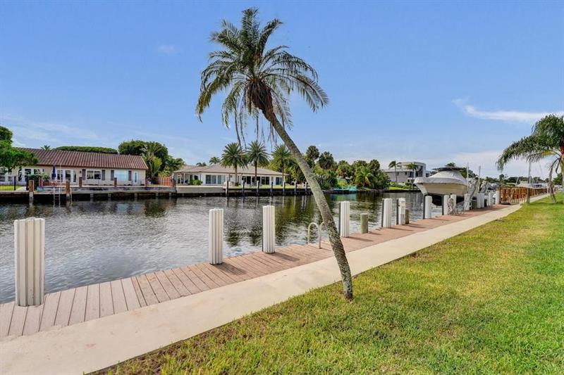 Image 43 of 54 For 2866 30th St  9