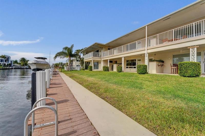 Image 44 of 54 For 2866 30th St  9