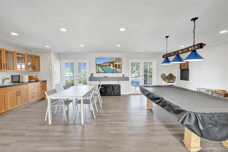 Image 52 of 54 For 2866 30th St  9