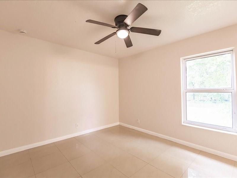 Image 16 of 20 For 5201 17th Ct  A