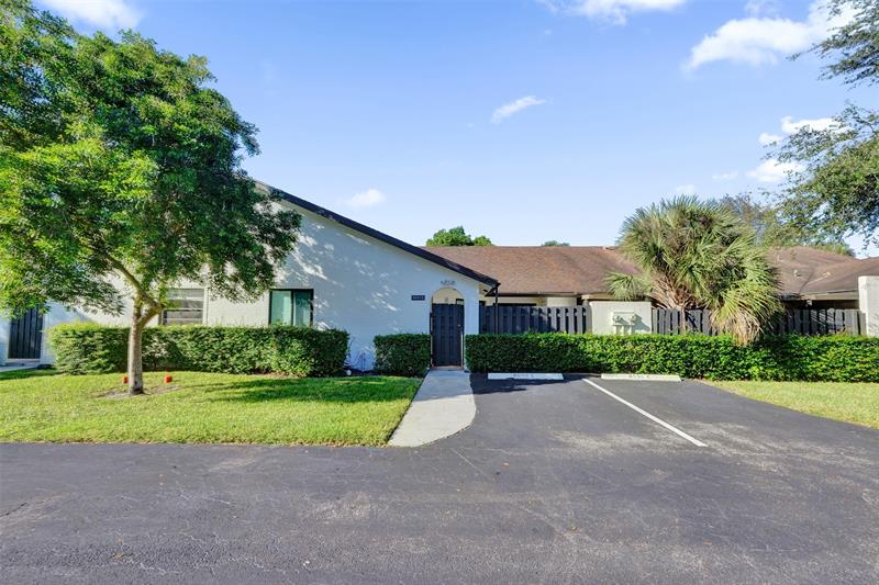 Details for 8930 19th St, Boca Raton, FL 33433