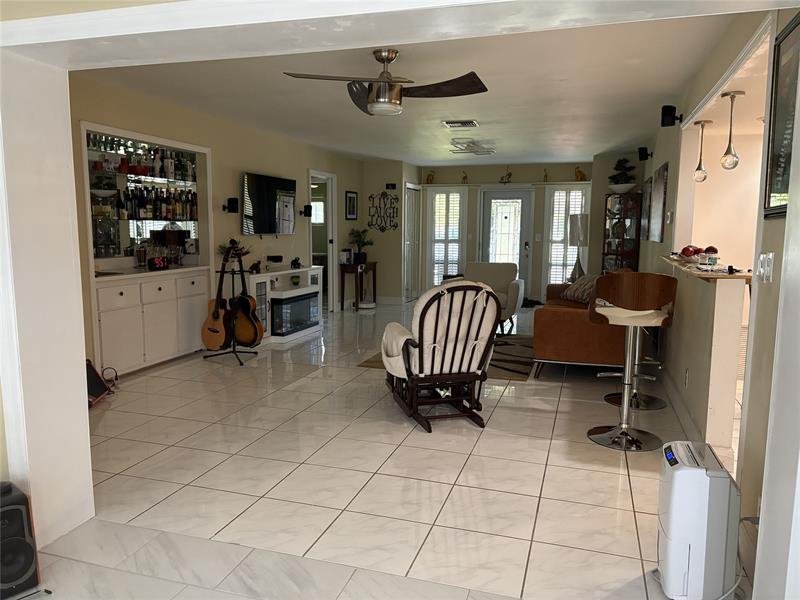 Image 7 of 31 For 2368 17th Dr
