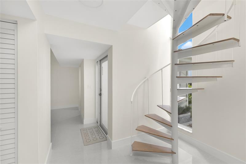 Image 18 of 38 For 657 Cypress Ln  26a