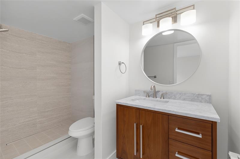 Image 22 of 38 For 657 Cypress Ln  26a