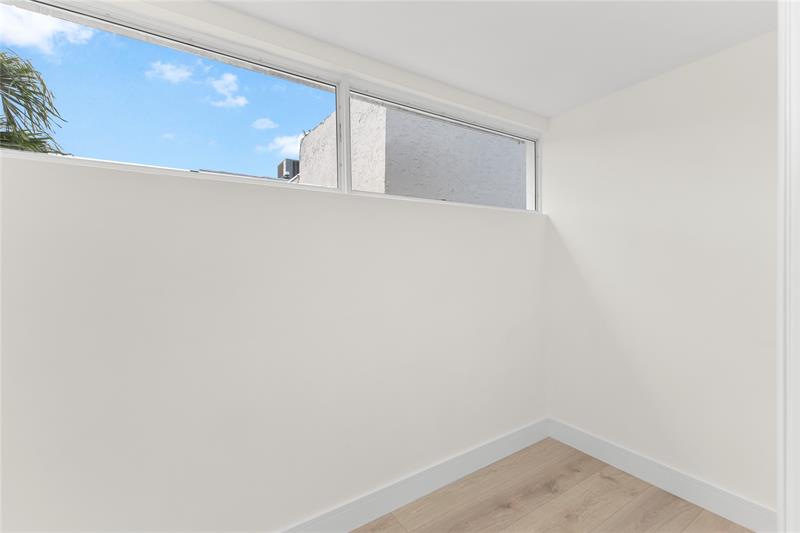 Image 26 of 38 For 657 Cypress Ln  26a