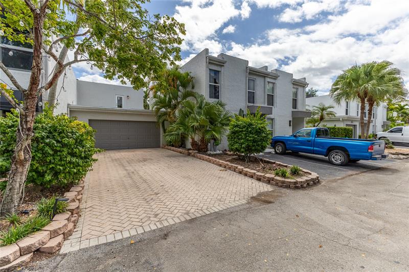 Image 4 of 38 For 657 Cypress Ln  26a