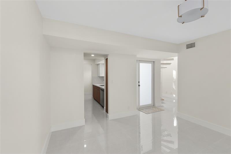 Image 8 of 38 For 657 Cypress Ln  26a