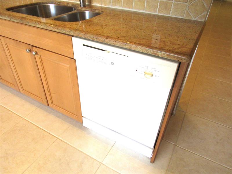 Image 13 of 51 For 3001 Portofino Isle G2