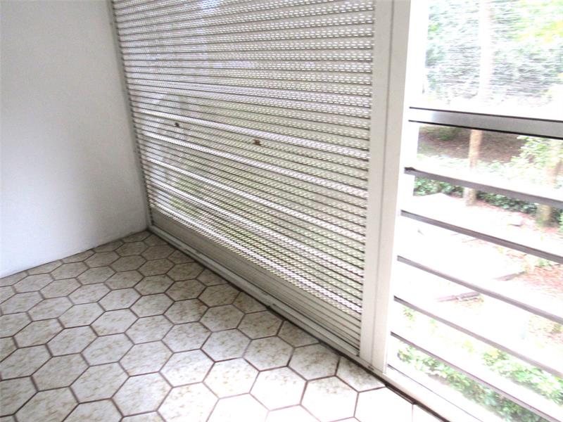 Image 18 of 51 For 3001 Portofino Isle G2