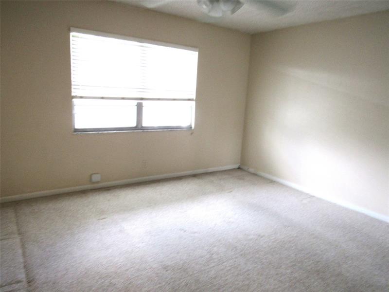 Image 21 of 51 For 3001 Portofino Isle G2