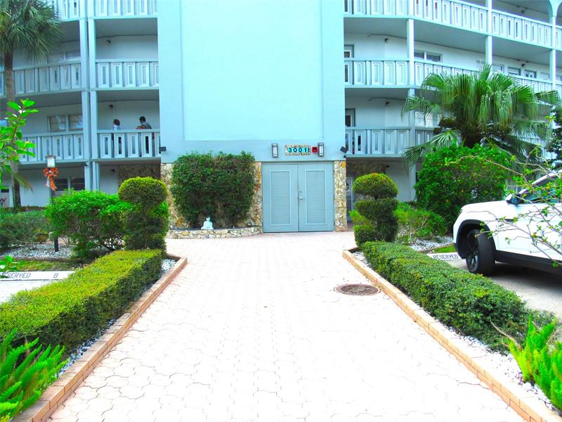 Image 51 of 51 For 3001 Portofino Isle G2