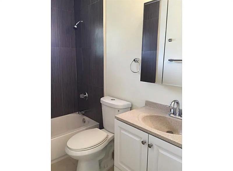 Image 10 of 18 For 1290 119th St  1b