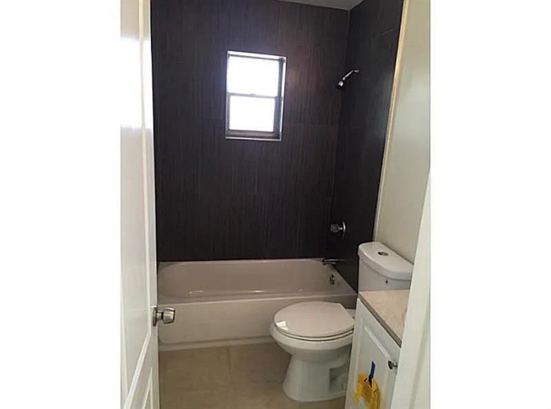 Image 11 of 18 For 1290 119th St  1b