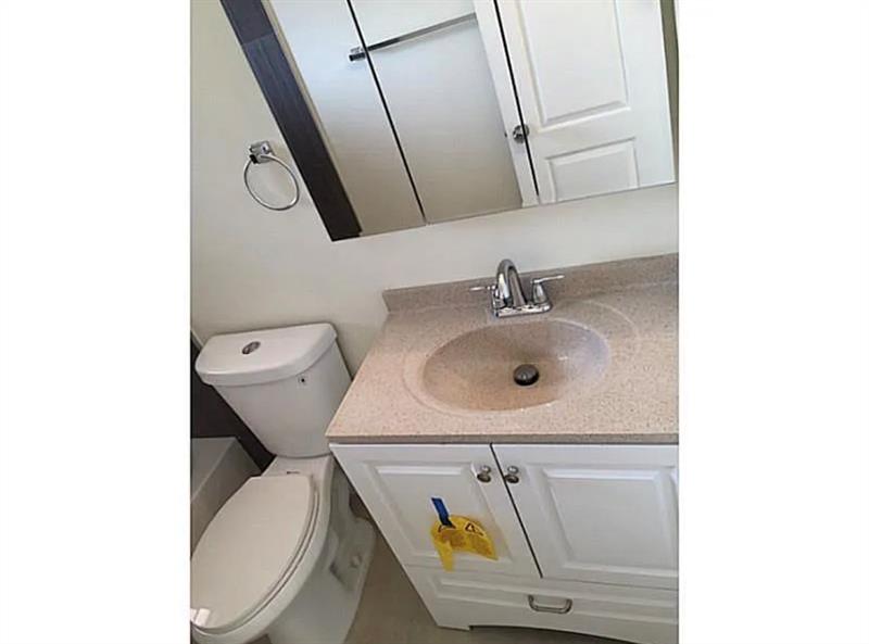 Image 12 of 18 For 1290 119th St  1b