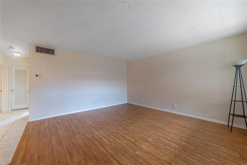 Image 15 of 26 For 2424 9th St  310