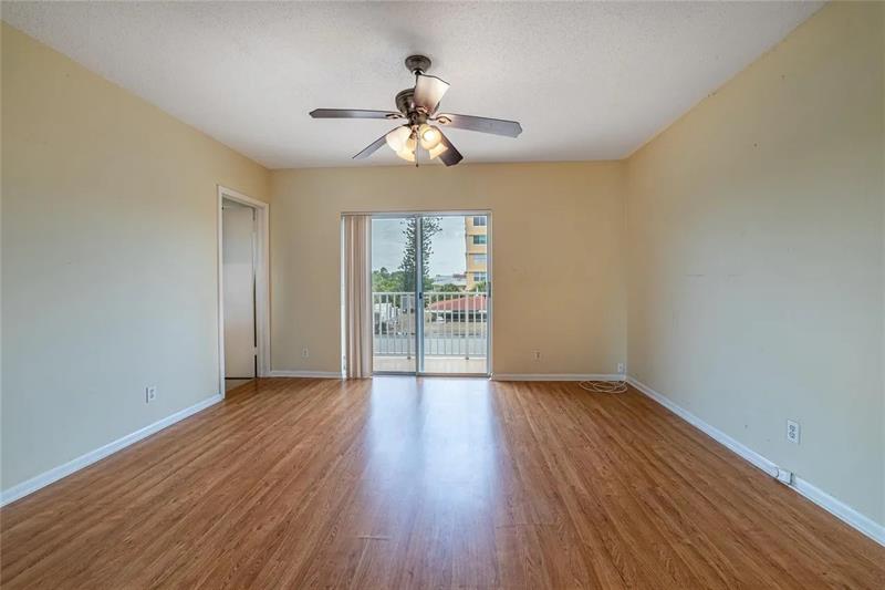 Image 22 of 26 For 2424 9th St  310