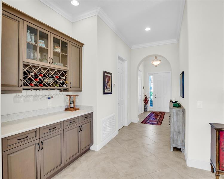 Image 8 of 50 For 1768 Belmont Cir Sw