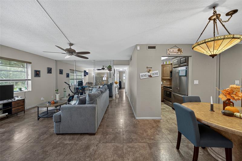 Image 3 of 41 For 2901 47th Ter  245a