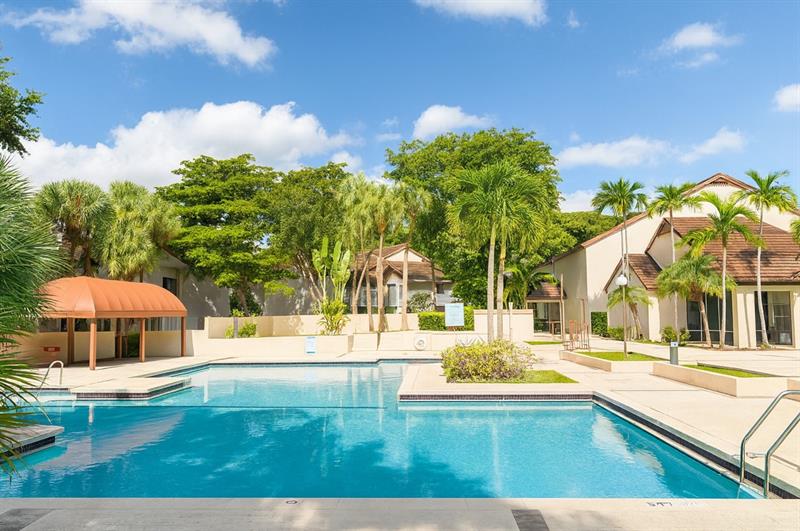 Image 3 of 9 For 9215 141st Pl  0