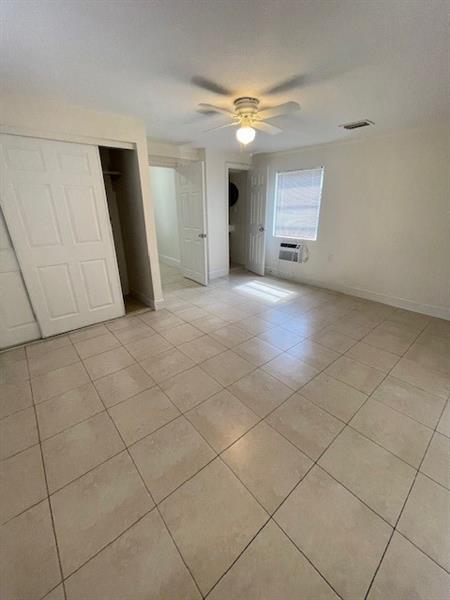 Image 17 of 33 For 3610 46th Ave