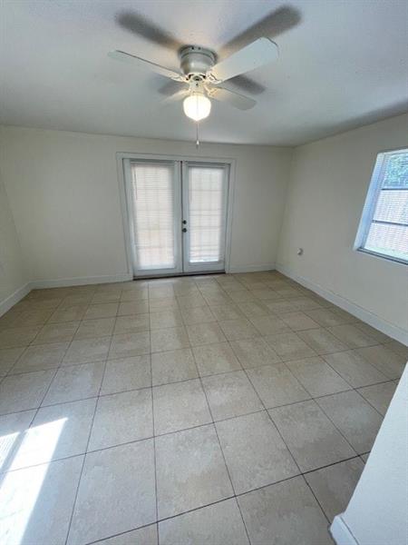 Image 22 of 33 For 3610 46th Ave