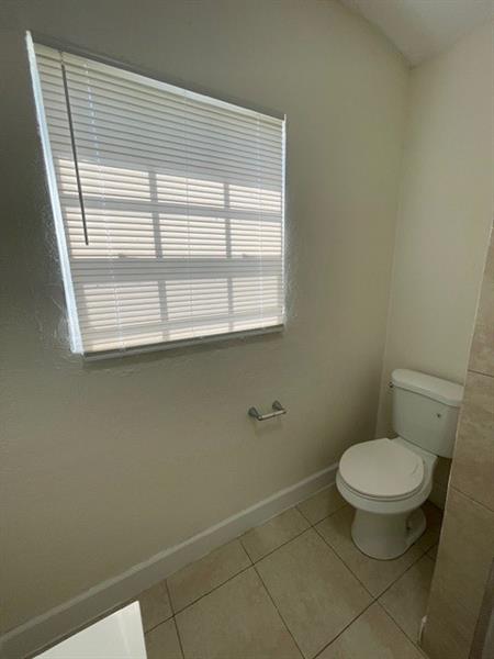 Image 29 of 33 For 3610 46th Ave