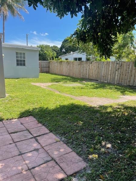 Image 31 of 33 For 3610 46th Ave