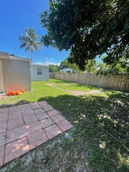 Image 32 of 33 For 3610 46th Ave