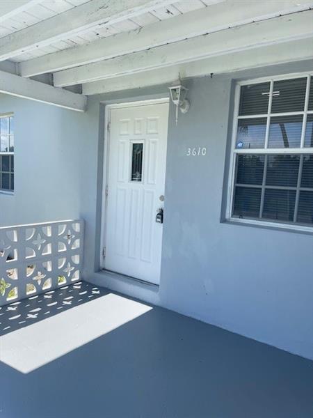 Image 7 of 33 For 3610 46th Ave