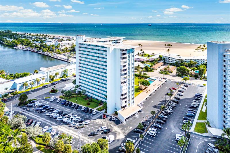 Image 12 of 65 For 1900 Ocean Dr  812