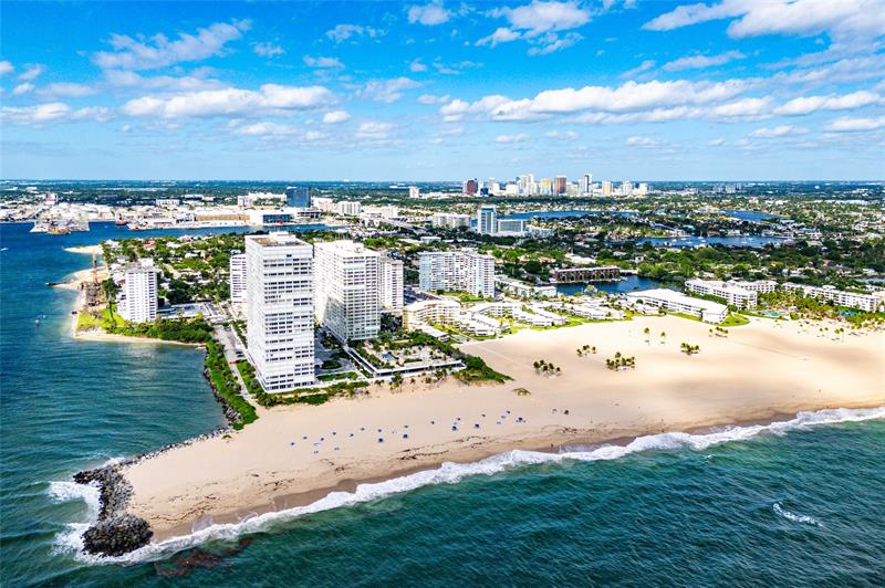 Image 4 of 65 For 1900 Ocean Dr  812