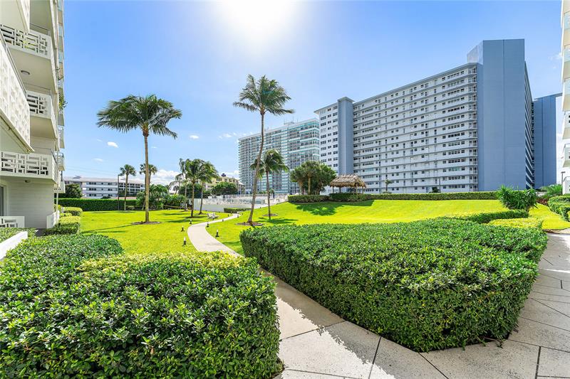 Image 51 of 65 For 1900 Ocean Dr  812