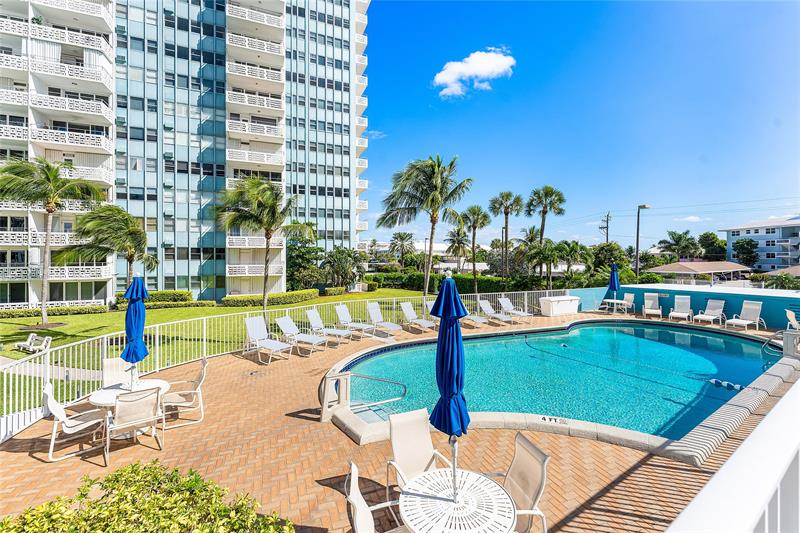 Image 56 of 65 For 1900 Ocean Dr  812