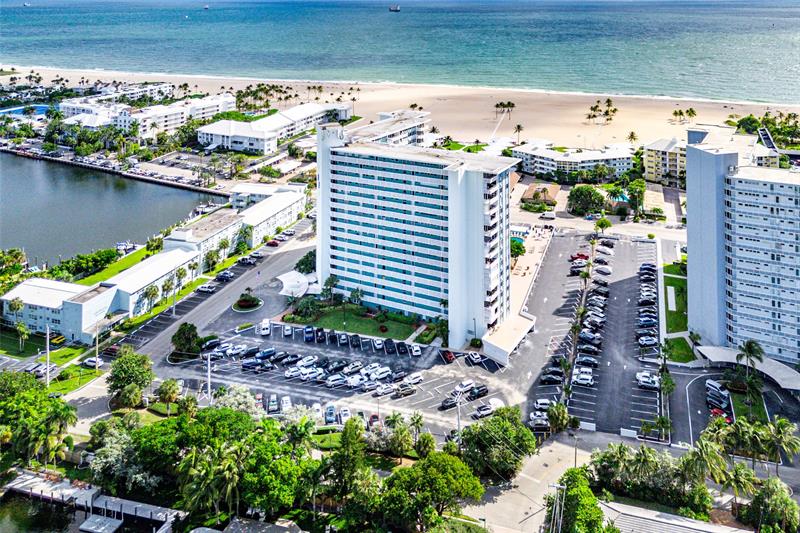 Image 60 of 65 For 1900 Ocean Dr  812