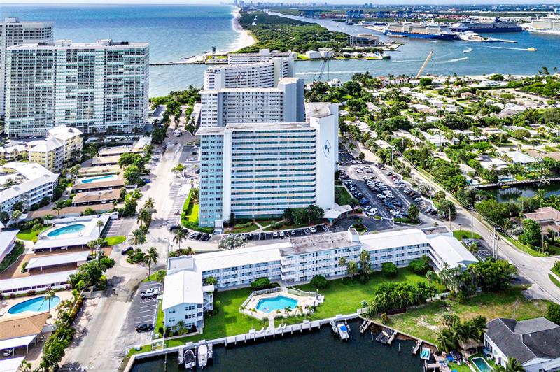 Image 61 of 65 For 1900 Ocean Dr  812