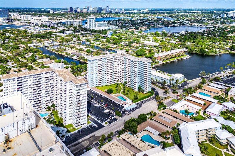 Image 64 of 65 For 1900 Ocean Dr  812