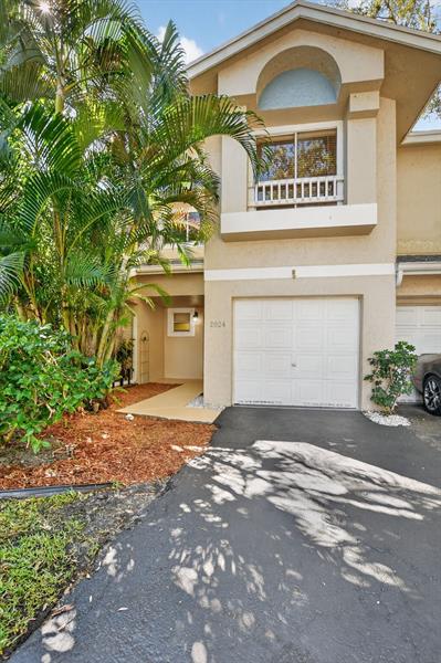 Details for 2024 Discovery Cir 2024, Deerfield Beach, FL 33442