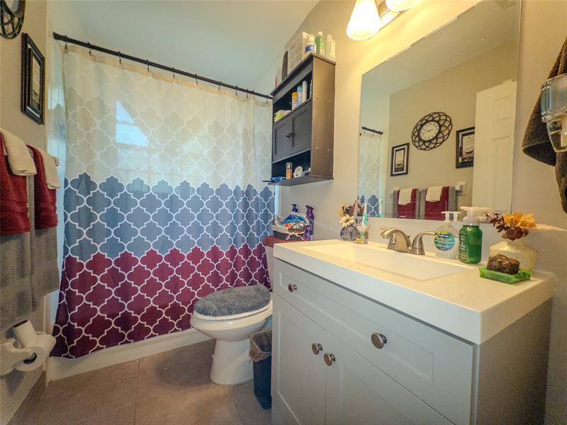 Image 6 of 24 For 1403 27th Ct
